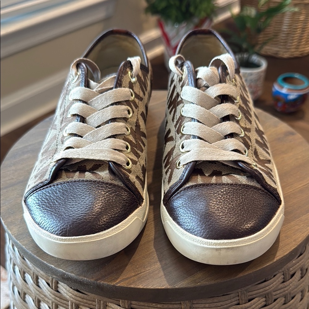 Michael Kors Women’s MK Monogram City Sneakers Tennis Shoes Mocha Size 9.5